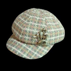 11 Jacquard cap with Vintage pewter bagpipe brooch